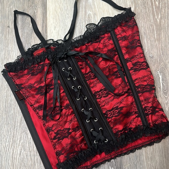 Coquette Corset - Picture 9 of 12